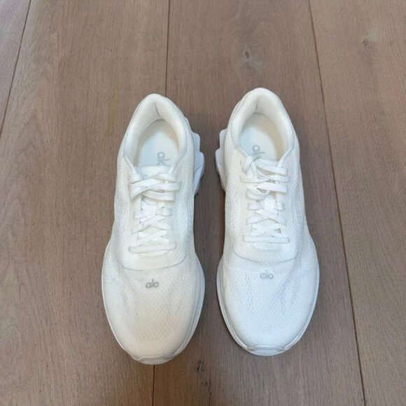 Alo Yoga White Running Sneakers Size EU 41 / US 9.5 - Picture 3 of 6